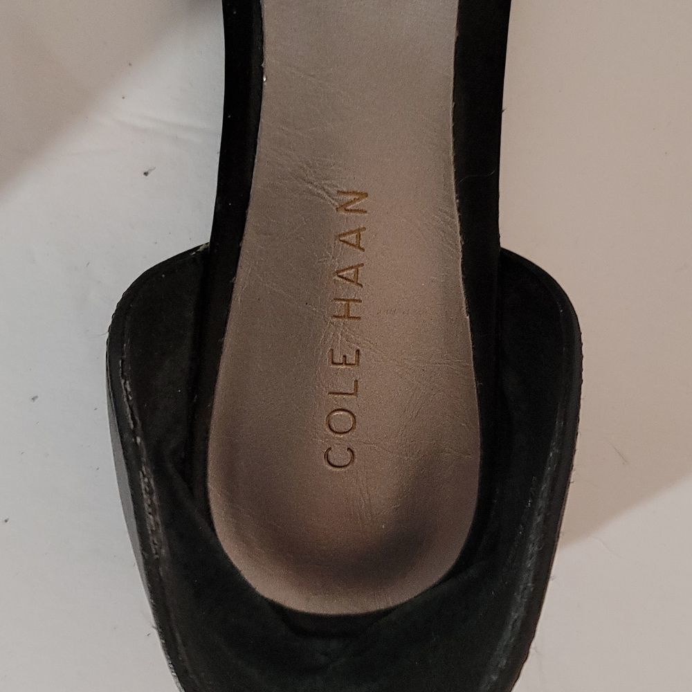 𝅺Cole Haan Women's Snake Embossed  Flat - Picture 3 of 7